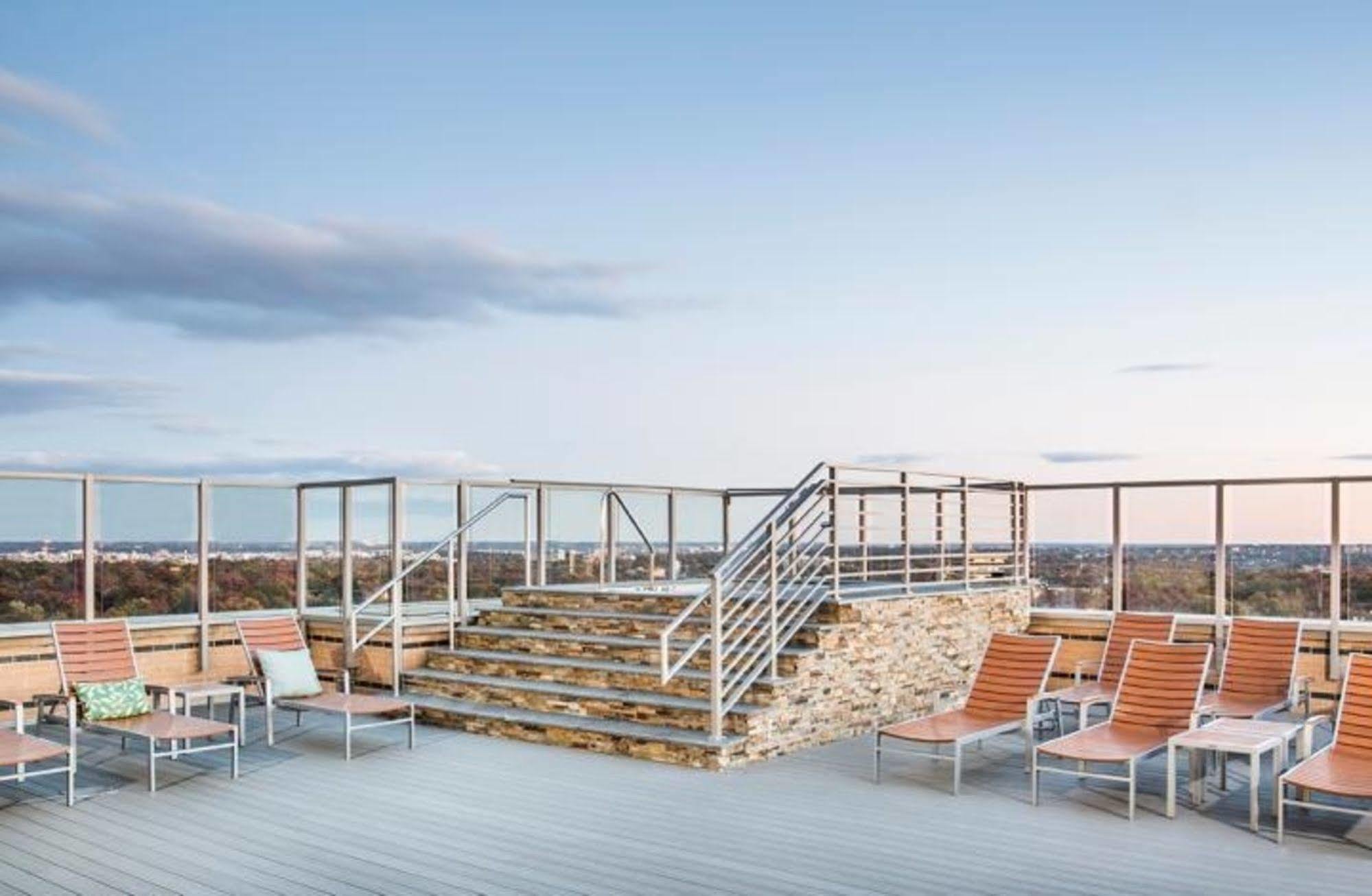 Aparthotel Bridgestreet At The View At Liberty Center Arlington Exterior foto